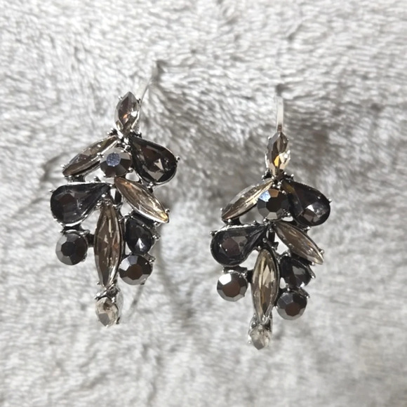 #418 NWT Paparazzi earring silver tone - Picture 5 of 5